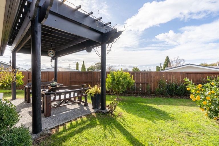 Photo of property in 9 Southbrook Close, Glenview, Hamilton, 3206