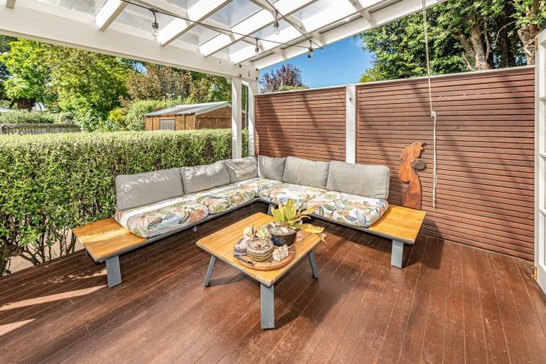 Photo of property in 9 Selwyn Crescent, College Estate, Whanganui, 4500