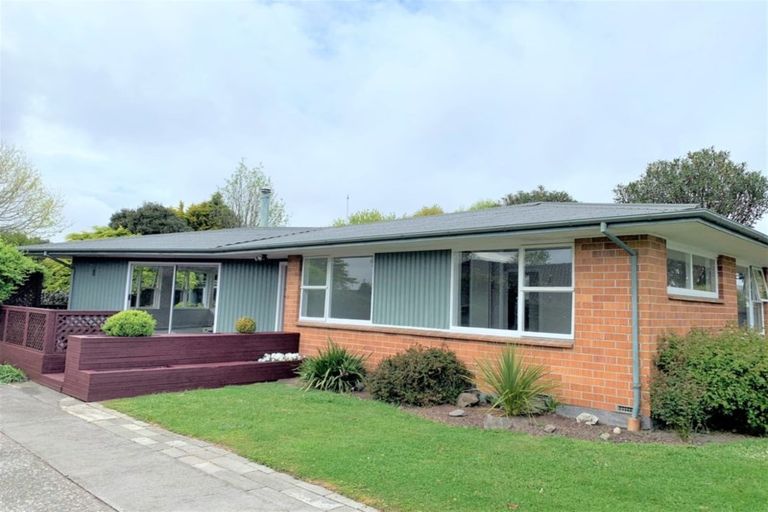 Photo of property in 103 Woodbury Street, Russley, Christchurch, 8042