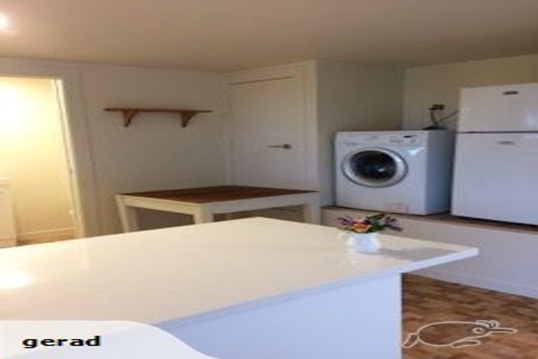 Photo of property in 27a Pinnacle Street, Seatoun, Wellington, 6022