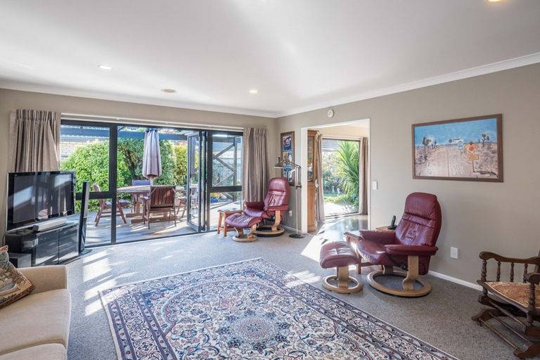 Photo of property in 88 Realm Drive, Paraparaumu, 5032