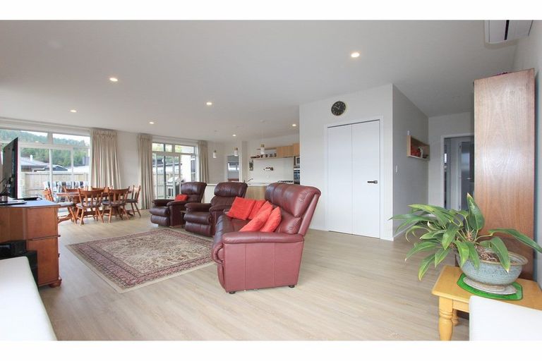 Photo of property in 233 Taylor Pass Road, Witherlea, Blenheim, 7201