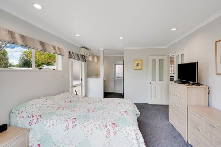 Photo of property in 9 Aloma Way, Glenview, Hamilton, 3206