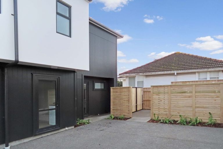 Photo of property in 1/338 Oxford Terrace, Avalon, Lower Hutt, 5011