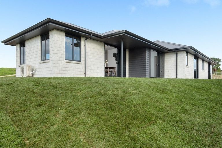 Photo of property in 5 Huria Vista, Pyes Pa, Tauranga, 3112