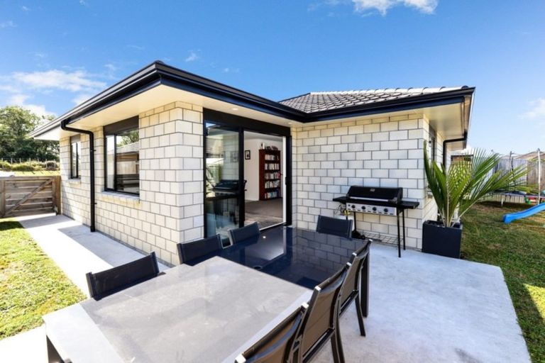 Photo of property in 19 Waikai Close, Ruakura, Hamilton, 3214