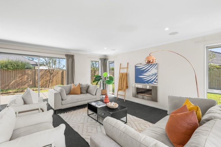 Photo of property in 36 Little Oaks Drive, Yaldhurst, Christchurch, 8042