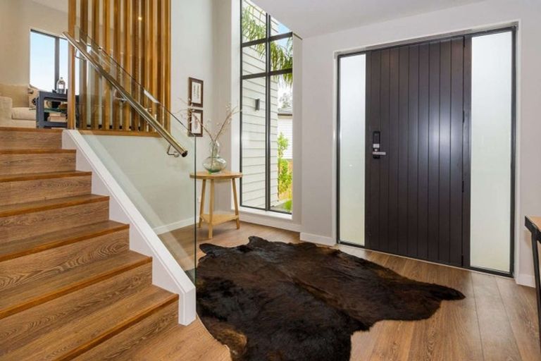 Photo of property in 120d Fairview Avenue, Fairview Heights, Auckland, 0632