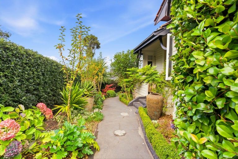 Photo of property in 139 Eglinton Road, Mornington, Dunedin, 9011