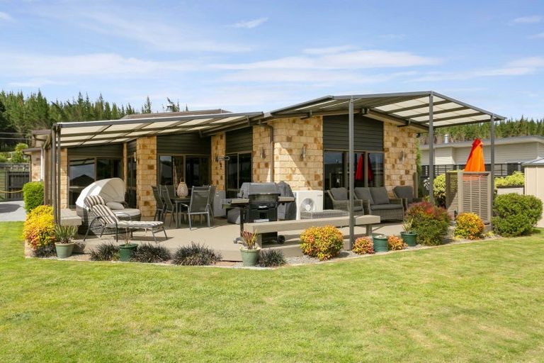 Photo of property in 122 Parekaawa Drive, Motuoapa, Turangi, 3382