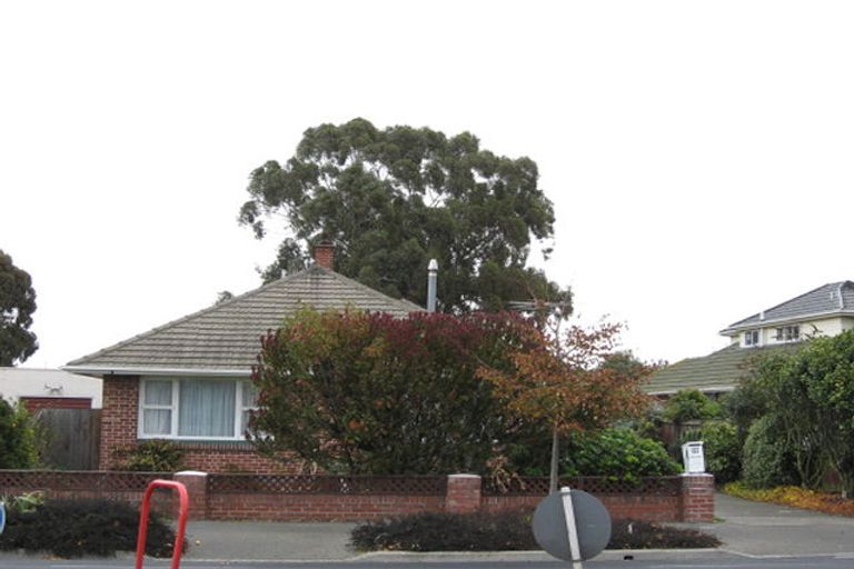 Photo of property in 28 Curletts Road, Sockburn, Christchurch, 8042