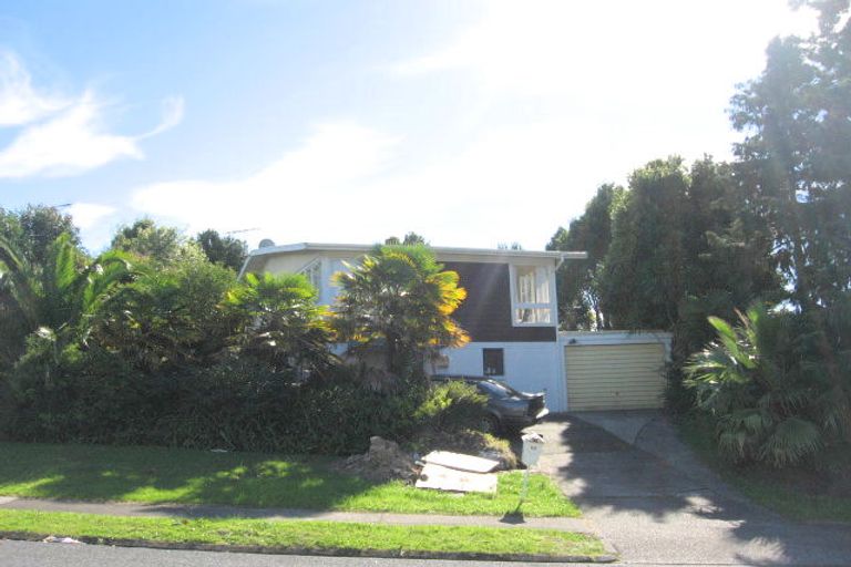 Photo of property in 10 La Trobe Street, Pakuranga Heights, Auckland, 2010