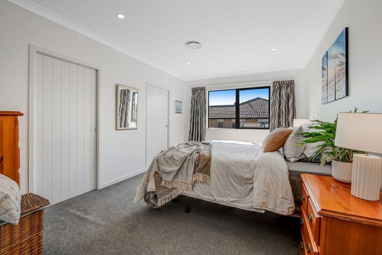Photo of property in 7 Raabia Close, Parakai, 0830