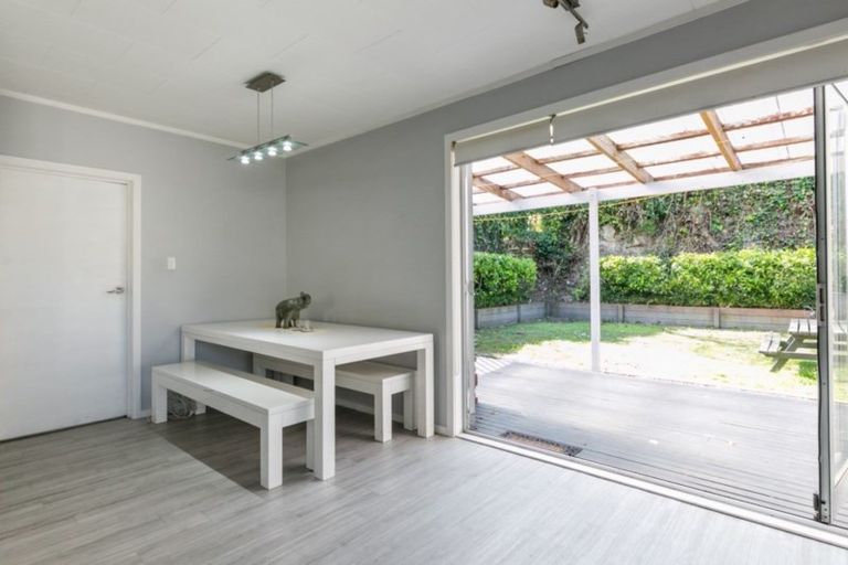 Photo of property in 61 Milton Road, Bluff Hill, Napier, 4110