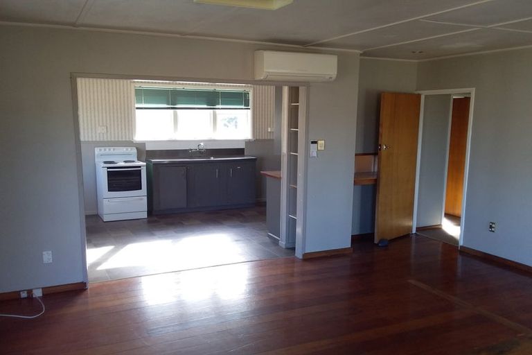Photo of property in 2/1 Gardiner Street, Westshore, Napier, 4110