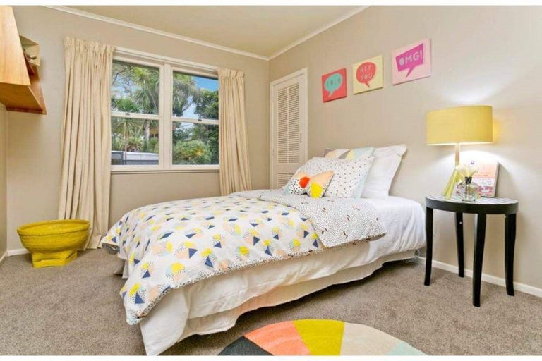 Photo of property in 37 Mountbatten Avenue, Hillcrest, Auckland, 0627