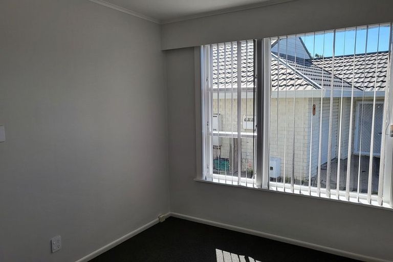 Photo of property in 4a Ngahina Street, Paraparaumu, 5032