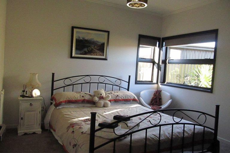 Photo of property in 28 Henderson Drive, Alexandra, 9320