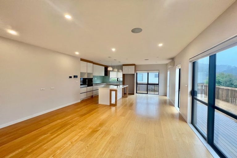 Photo of property in 52 Golden Morning Drive, Albany Heights, Auckland, 0632