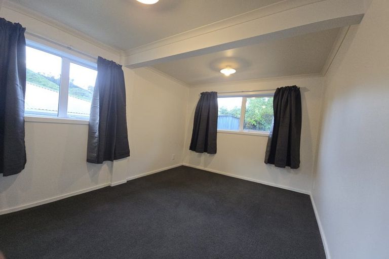 Photo of property in 13 Westhaven Drive, Tawa, Wellington, 5028
