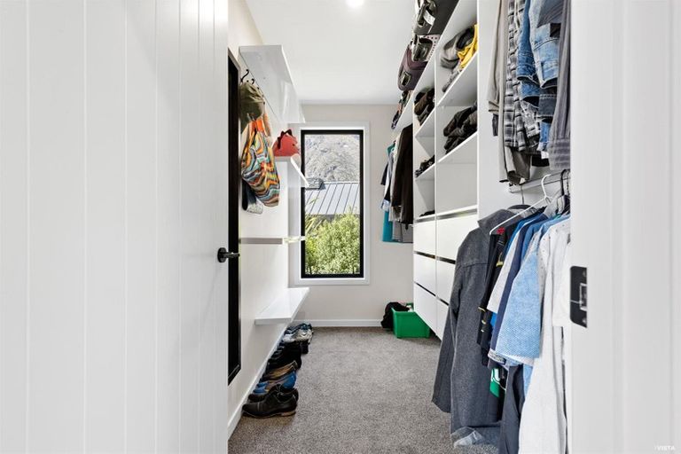 Photo of property in 8 Hovingham Court, Jacks Point, Queenstown, 9371