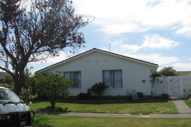 Photo of property in 1/111 Kaiwara Street, Hoon Hay, Christchurch, 8025
