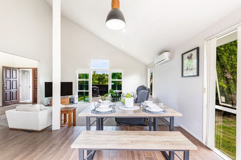 Photo of property in 32 Merlot Heights, Huapai, Kumeu, 0810