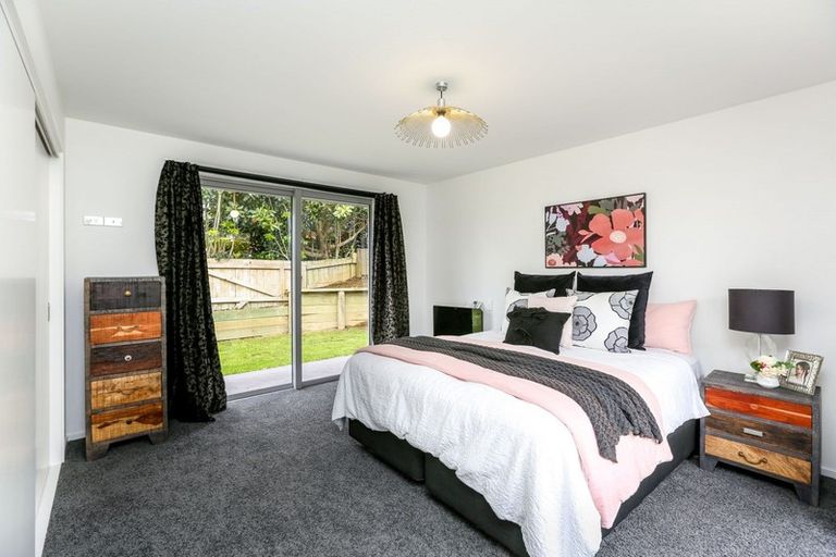 Photo of property in 17a Heta Road, Highlands Park, New Plymouth, 4312
