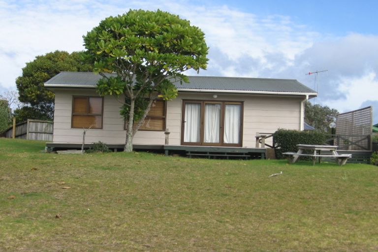Photo of property in 8 Coronation Row, Pauanui, Hikuai, 3579