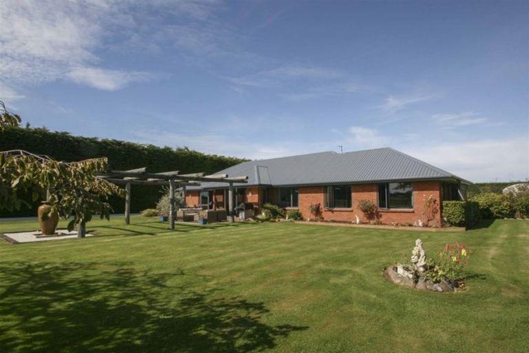 Photo of property in 16 Fowler Road, West Plains, Invercargill, 9874