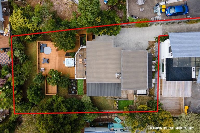 Photo of property in 28b Tamahere Drive, Glenfield, Auckland, 0629