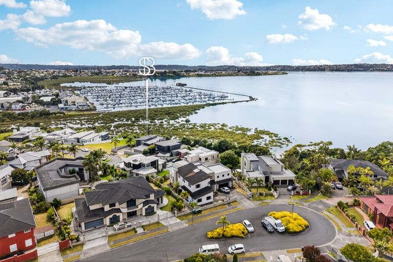 Photo of property in 64 Seacrest Drive, West Harbour, Auckland, 0618