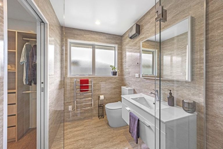 Photo of property in 112 Caulfield Avenue, Halswell, Christchurch, 8025