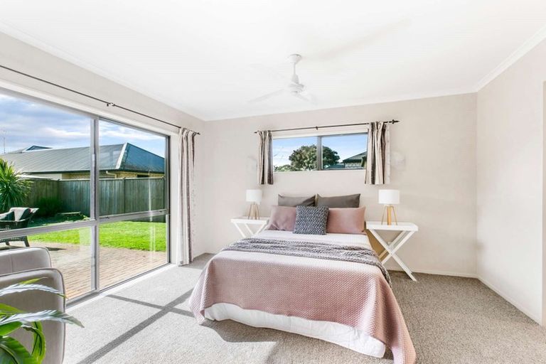 Photo of property in 13 Lockhart Place, Rototuna, Hamilton, 3210