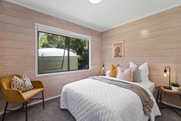 Photo of property in 4 Puriri Avenue, Leigh, 0985