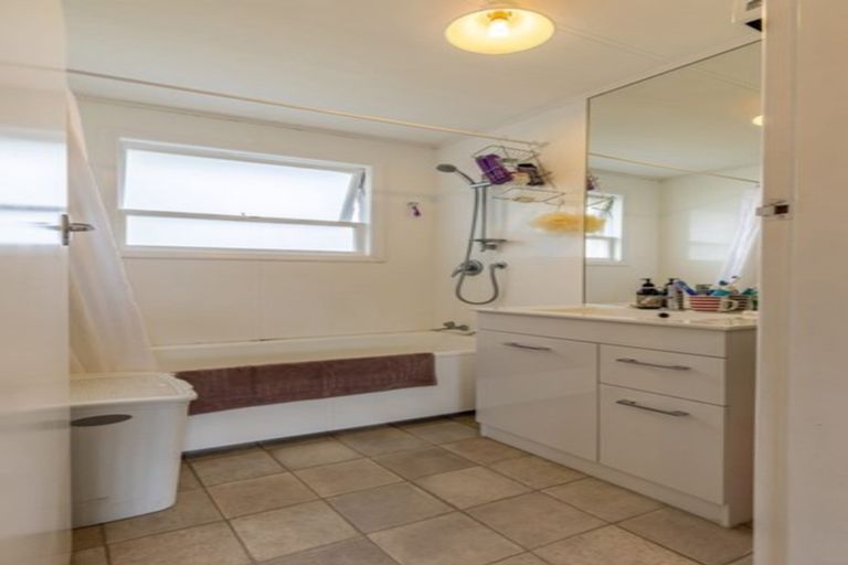 Photo of property in 2/37 Fergusson Street, Stoke, Nelson, 7011