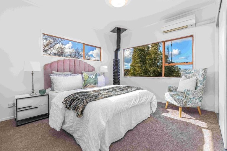 Photo of property in 1 Redwing Street, Browns Bay, Auckland, 0630