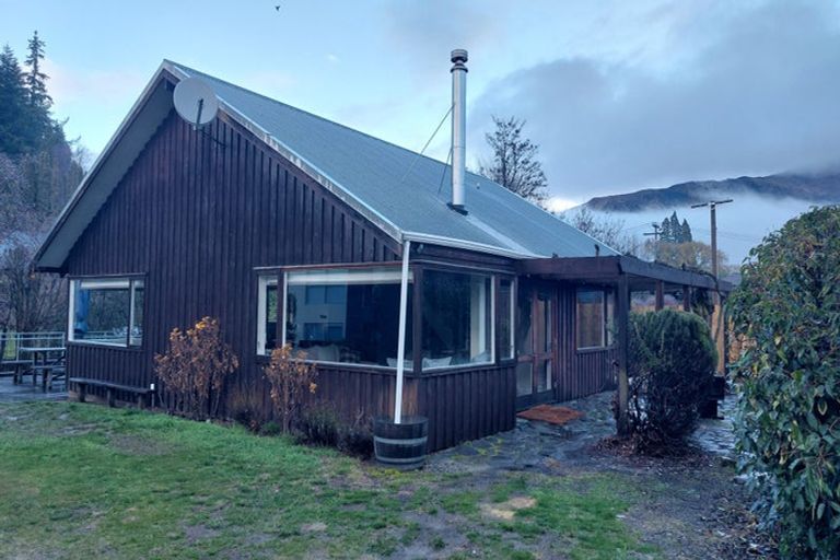 Photo of property in 64 Tenby Street, Wanaka, 9305