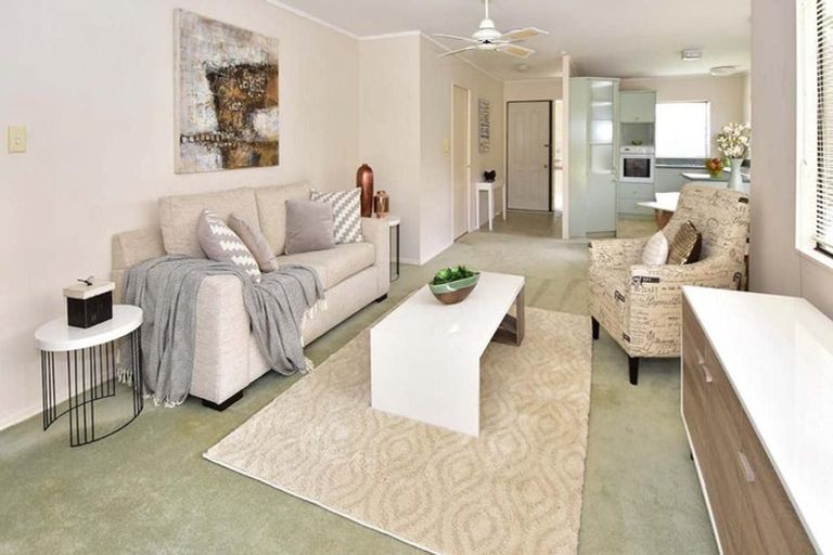 Photo of property in 11a Pine Road, Orewa, 0931