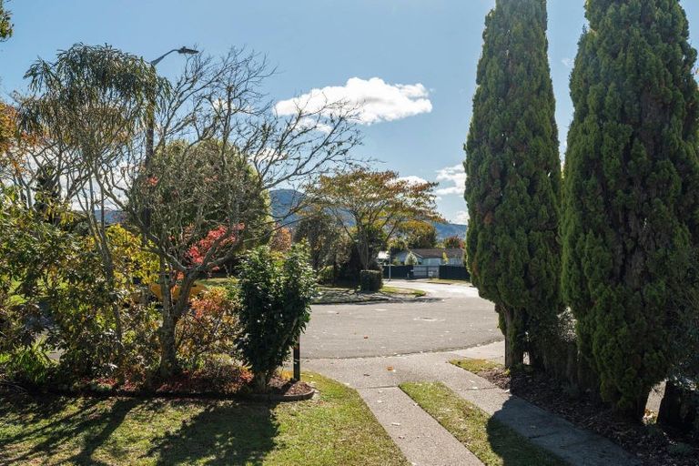 Photo of property in 15 Taiporutu Place, Springfield, Rotorua, 3015