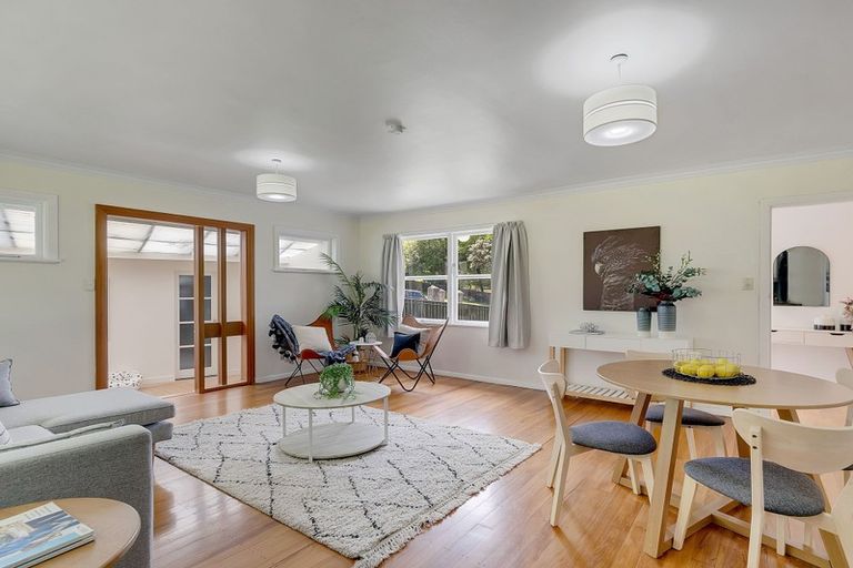 Photo of property in 15 Forglen Place, Tawa, Wellington, 5028