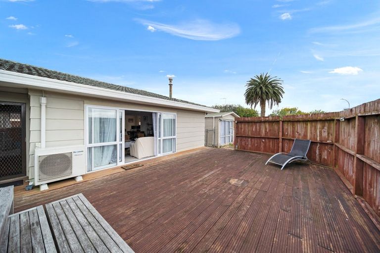 Photo of property in 40 Mckinstry Avenue, Mangere East, Auckland, 2024