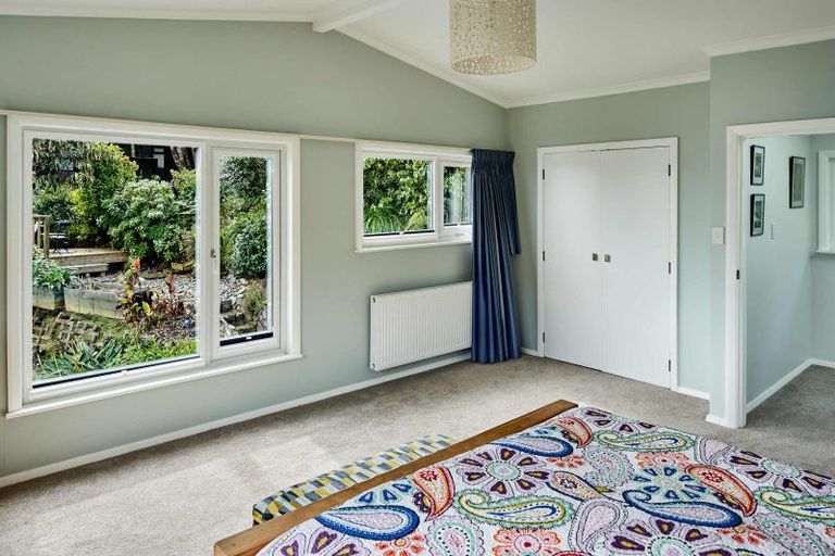 Photo of property in 13 Taumaru Avenue, Lowry Bay, Lower Hutt, 5013