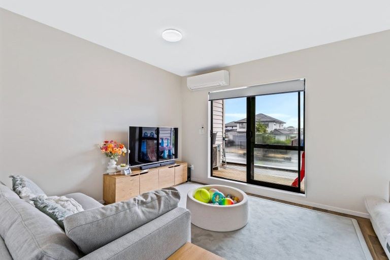 Photo of property in 112a Totara Road, Whenuapai, Auckland, 0618