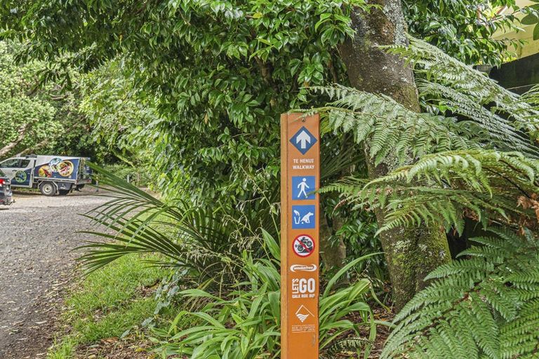 Photo of property in 6a Spencer Place, Merrilands, New Plymouth, 4312