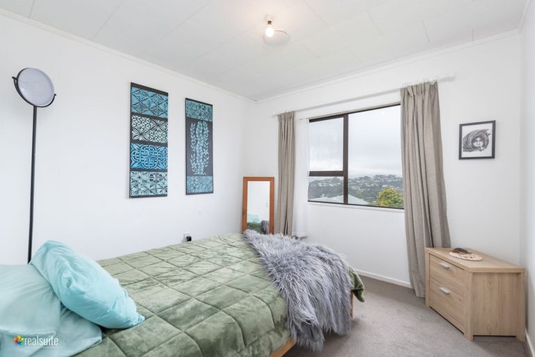 Photo of property in 35 Almora View, Ascot Park, Porirua, 5024