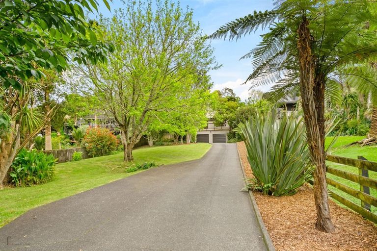 Photo of property in 24 Rimu Road, Oratia, Auckland, 0604