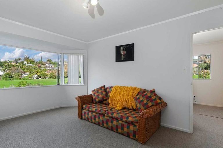 Photo of property in 2/94 Nigel Road, Browns Bay, Auckland, 0630