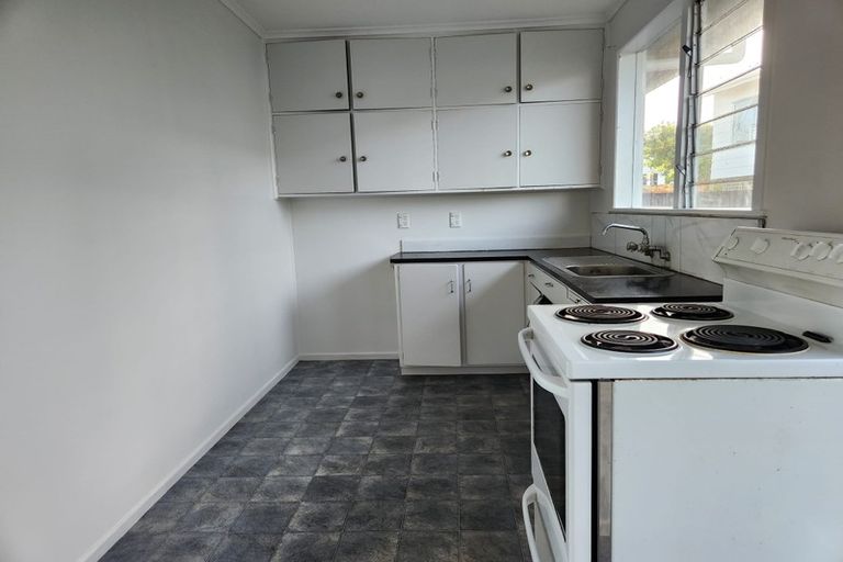 Photo of property in 2 Eden View Road, Sandringham, Auckland, 1025
