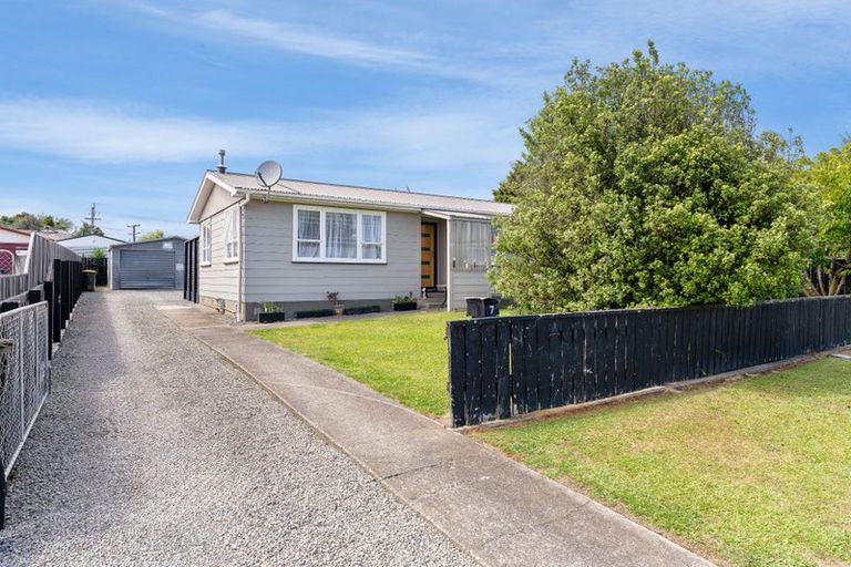 Photo of property in 7 Ryder Crescent, Levin, 5510